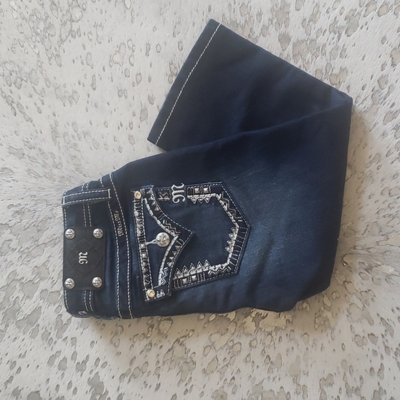 Miss Me Jeans Embellished Embroidered Studded Capri Dark Wash Sz14 - Picture 2 of 9